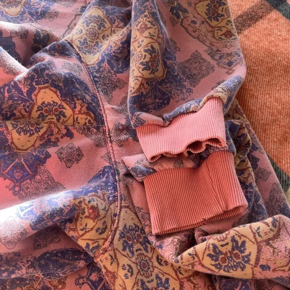 Free People It’s a Vibe Printed Hoodie - Picture 9 of 13